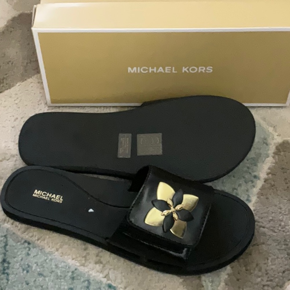 Michael Kors summer slide - Picture 2 of 3